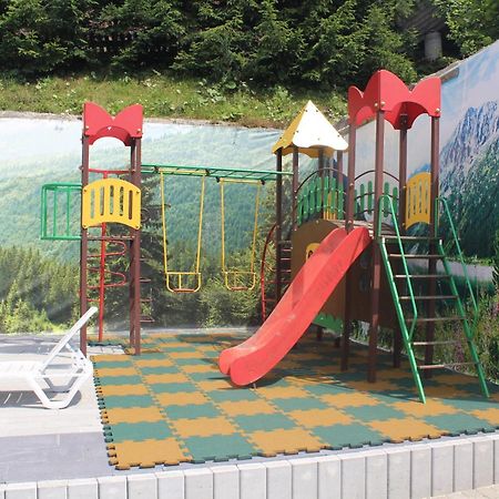 Біля Витягу 슬랍스크 외부 사진